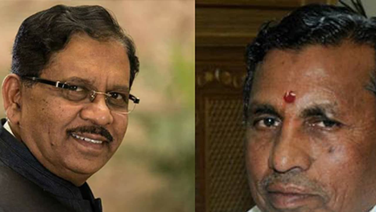 ಸದಾಶಿವ ಆಯೋಗದ ವರದಿ ವಿಚಾರ : ಮುನಿಯಪ್ಪ ಪರಮೇಶ್ವರ್ ನಡುವೆ ವಾಗ್ವಾದ ಸದಾಶಿವ ಆಯೋಗದ ವರದಿ ವಿಚಾರ : ಮುನಿಯಪ್ಪ ಪರಮೇಶ್ವರ್ ನಡುವೆ ವಾಗ್ವಾದ