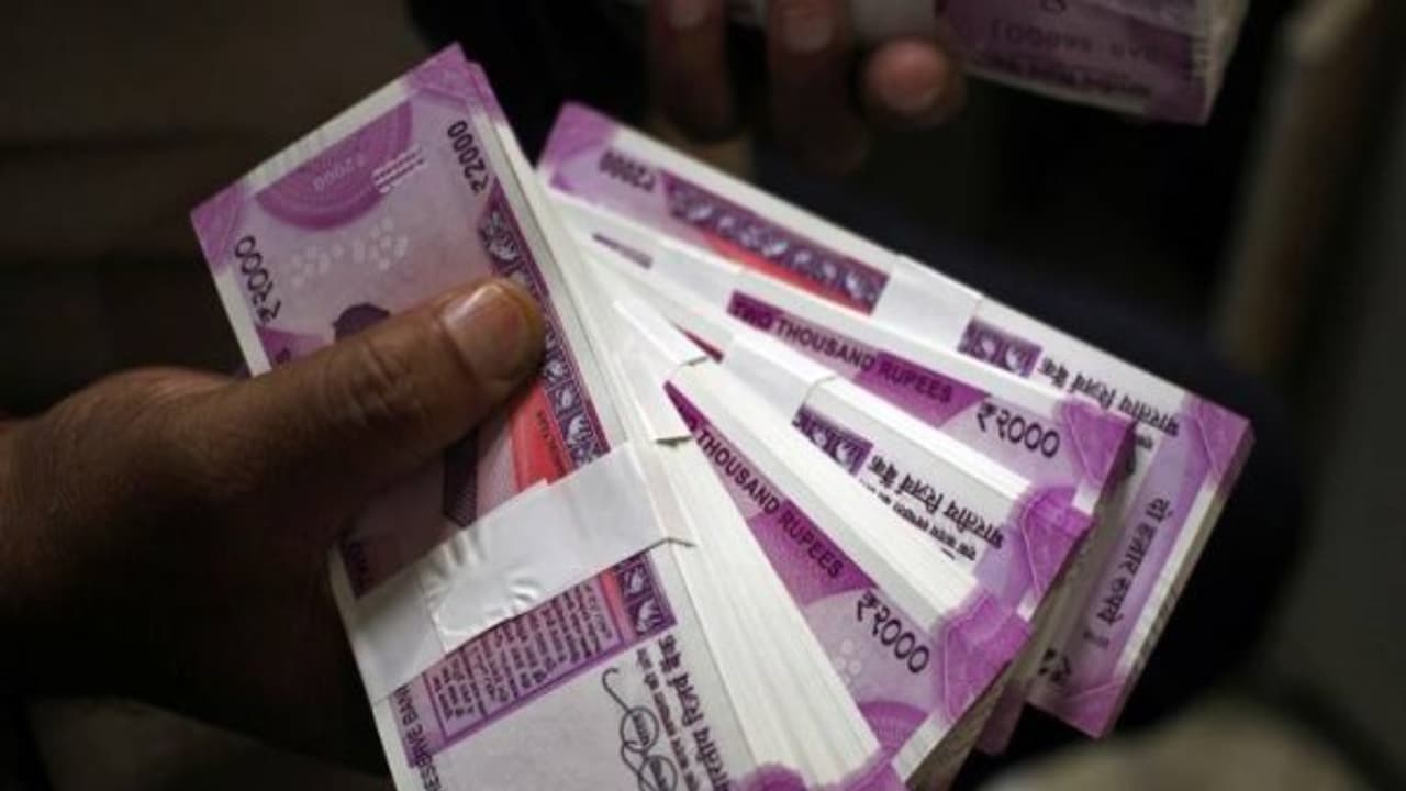 PM Modi always believed Rs 2000 notes are not practical currency, says former principal secretary Misra