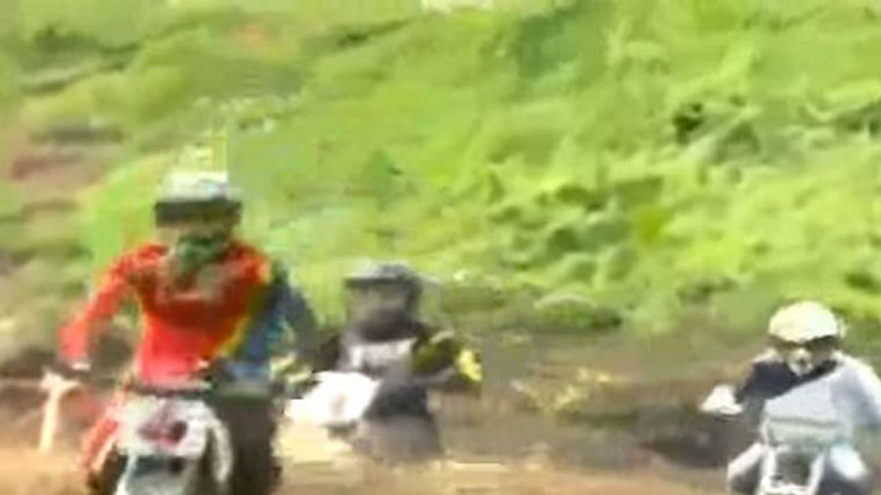 സാഹസിക പ്രേമികള്ക്ക് ആവേശമായി മഡ് റേസ് ചാമ്പ്യന്ഷിപ്പ് സാഹസിക പ്രേമികള്ക്ക് ആവേശമായി മഡ് റേസ് ചാമ്പ്യന്ഷിപ്പ്