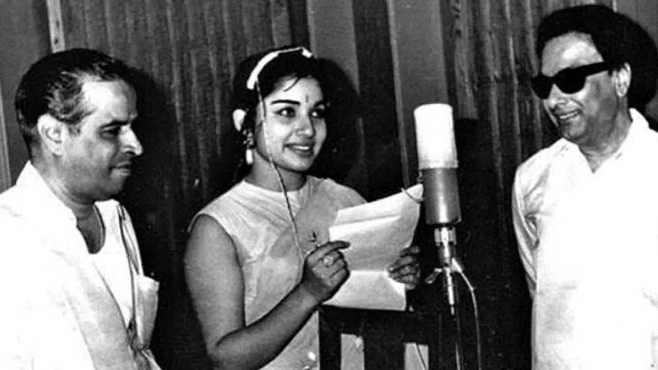 Watch when Jayalalithaa sang her favourite Shammi Kapoor song Watch when Jayalalithaa sang her favourite Shammi Kapoor song