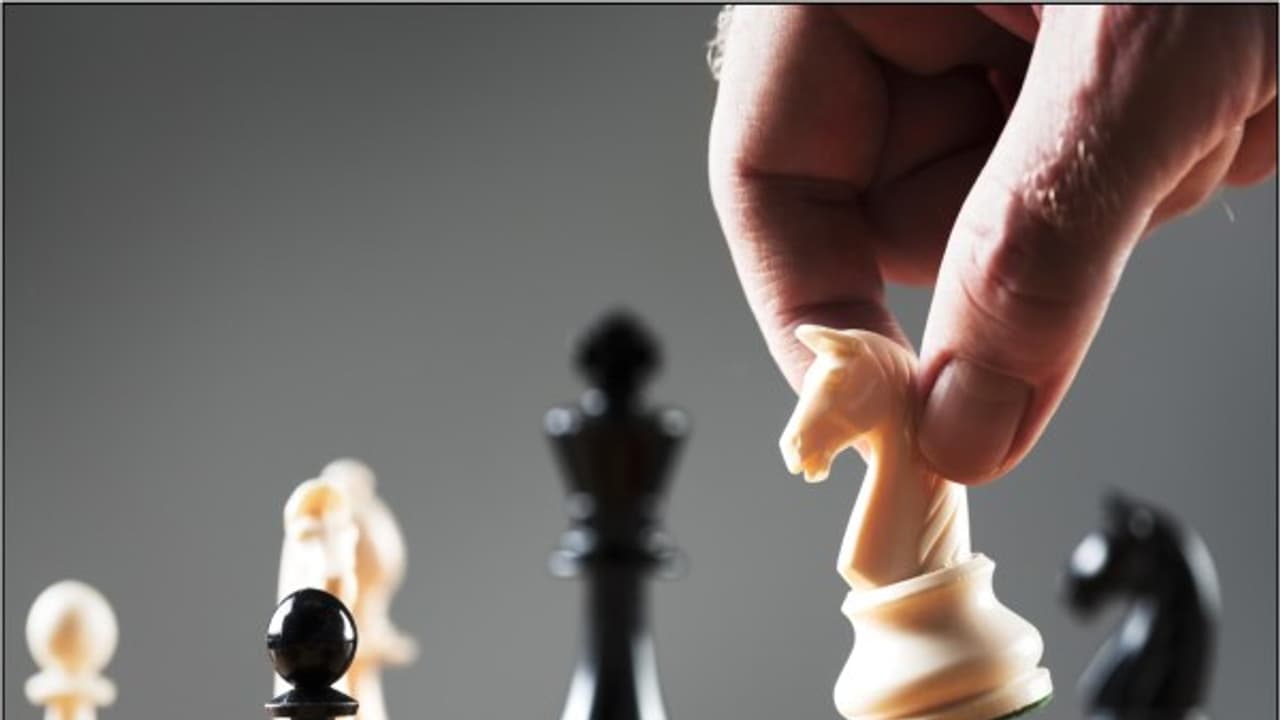 ಎದುರಾಳಿಗೆ ಸಾವು ಸಮೀಪಿಸಿದಾಗ... ಎದುರಾಳಿಗೆ ಸಾವು ಸಮೀಪಿಸಿದಾಗ...