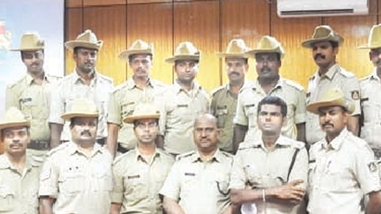 ಪೊಲೀಸರನ್ನು ಸ್ಲಿಮ್ ಮಾಡೋದು ಹೇಗೆ? ಚಿಕ್ಕಮಗಳೂರಿನಲ್ಲಿ ಯಶಸ್ವಿಯಾಯ್ತು ಹೊಸ ತಂತ್ರ..! ಪೊಲೀಸರನ್ನು ಸ್ಲಿಮ್ ಮಾಡೋದು ಹೇಗೆ? ಚಿಕ್ಕಮಗಳೂರಿನಲ್ಲಿ ಯಶಸ್ವಿಯಾಯ್ತು ಹೊಸ ತಂತ್ರ..!