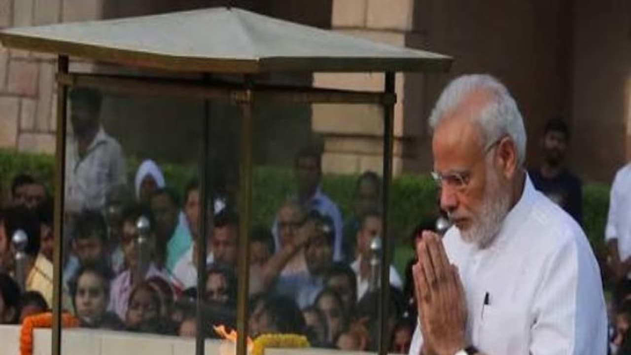 ஆயிரம் காந்தி வந்தாலும் முடியாது” பிரதமர் மோடி ஆவேசப் பேச்சு ஆயிரம் காந்தி வந்தாலும் முடியாது” பிரதமர் மோடி ஆவேசப் பேச்சு