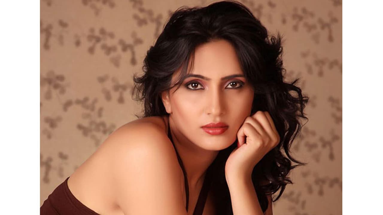 ಡಿವಿಎಸ್ ಪುತ್ರನ ವಿರುದ್ಧದ ಪ್ರಕರಣ ರದ್ದು; ಸುಪ್ರೀಂಗೆ ಹೋಗುತ್ತೇನೆಂದ ಮೈತ್ರಿಯಾ ಗೌಡ ಡಿವಿಎಸ್ ಪುತ್ರನ ವಿರುದ್ಧದ ಪ್ರಕರಣ ರದ್ದು; ಸುಪ್ರೀಂಗೆ ಹೋಗುತ್ತೇನೆಂದ ಮೈತ್ರಿಯಾ ಗೌಡ