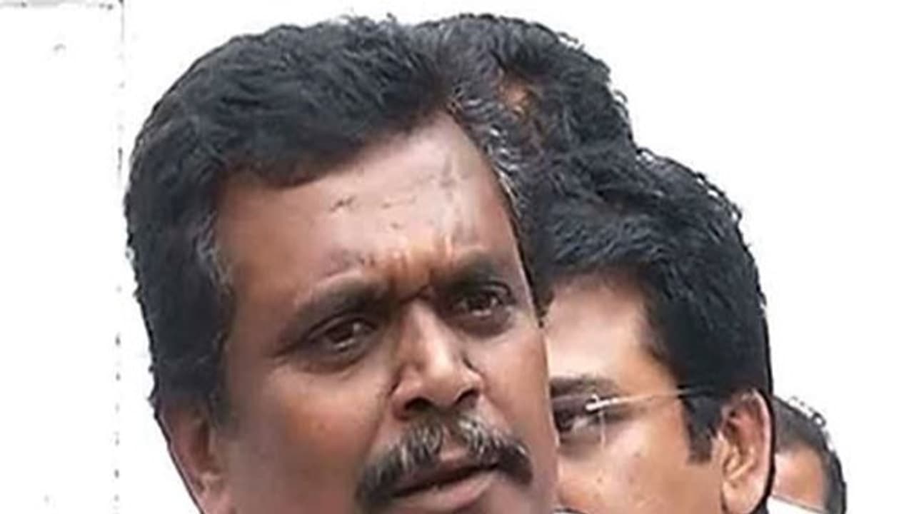 எடப்பாடியுடன் இணையும் பேச்சுக்கே இடமில்லை... நாங்க எதுக்கு டிராமா பண்ணணும்? குழப்பும் தங்க தமிழ்செல்வன் எடப்பாடியுடன் இணையும் பேச்சுக்கே இடமில்லை... நாங்க எதுக்கு டிராமா பண்ணணும்? குழப்பும் தங்க தமிழ்செல்வன்