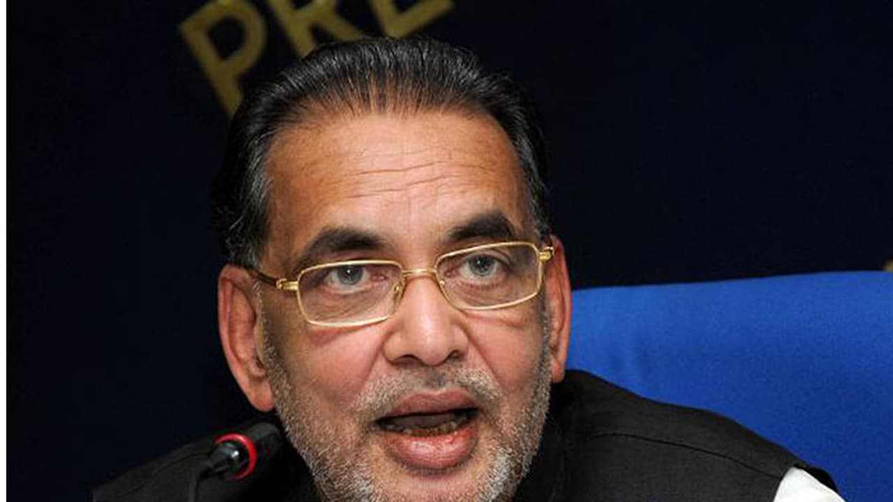 ಬರ ಪರಿಹಾರ ಕೋರಿ ಕೇಂದ್ರ ಕೃಷಿ ಸಚಿವರನ್ನು ಭೇಟಿ ಮಾಡಿದ ಕೃಷ್ಣಬೈರೇಗೌಡ ಬರ ಪರಿಹಾರ ಕೋರಿ ಕೇಂದ್ರ ಕೃಷಿ ಸಚಿವರನ್ನು ಭೇಟಿ ಮಾಡಿದ ಕೃಷ್ಣಬೈರೇಗೌಡ