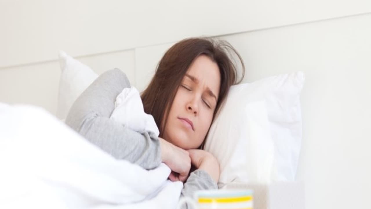 எலுமிச்சை துண்டுகளை தலைக்கு அருகில் வைத்துக்கொண்டு தூங்கினால் அவ்வளவு நல்லது... எலுமிச்சை துண்டுகளை தலைக்கு அருகில் வைத்துக்கொண்டு தூங்கினால் அவ்வளவு நல்லது...