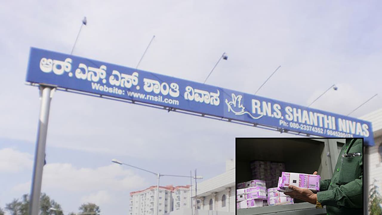 Another IT raid in Bengaluru: ₹2.87 crores recovered Another IT raid in Bengaluru: ₹2.87 crores recovered