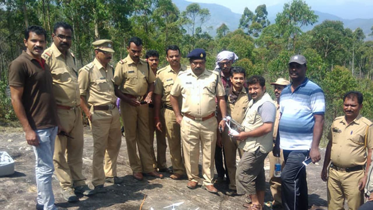 ഡ്രോണ് ഉപയോഗിച്ച് കഞ്ചാവ് വേട്ടയ്ക്ക് എക്സൈസ് വകുപ്പ് ഡ്രോണ് ഉപയോഗിച്ച് കഞ്ചാവ് വേട്ടയ്ക്ക് എക്സൈസ് വകുപ്പ്