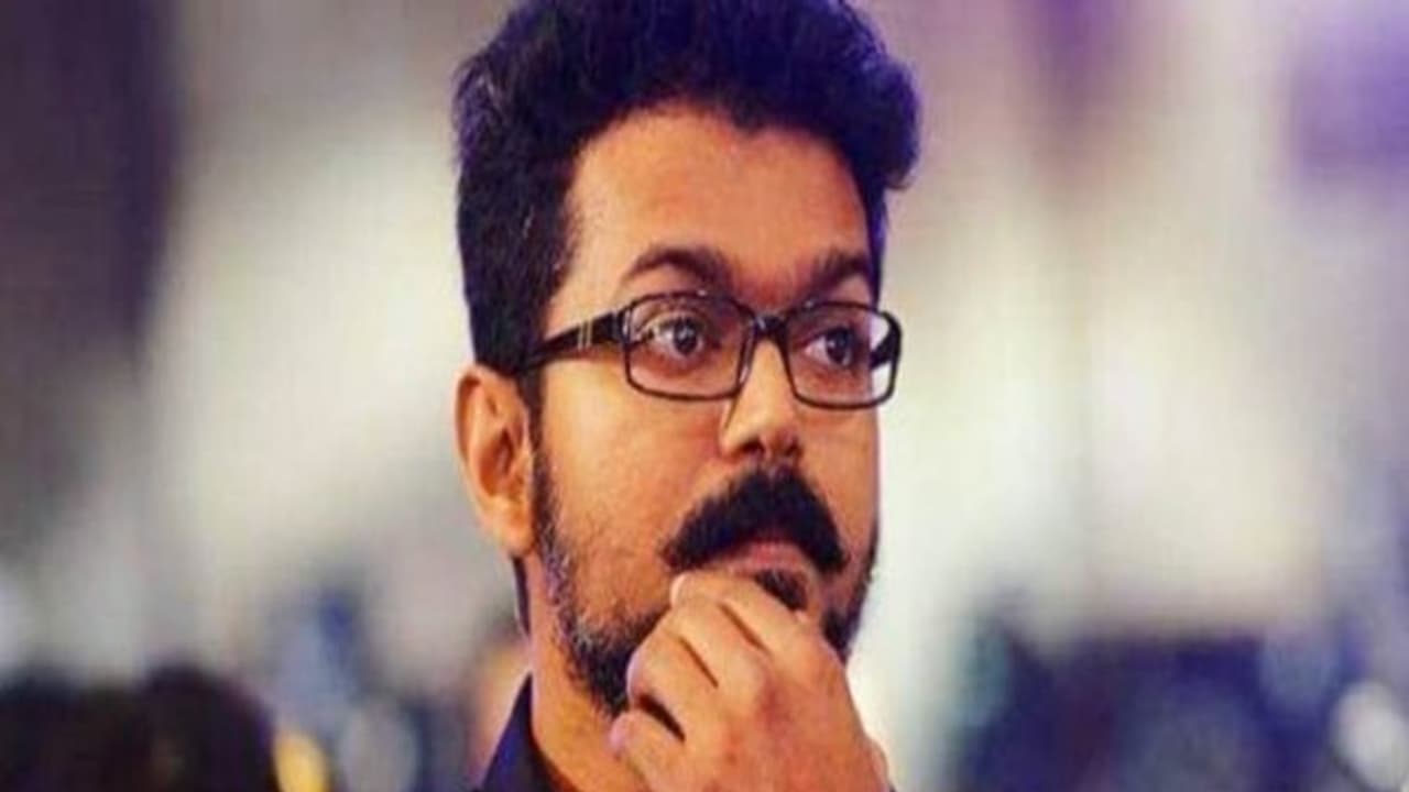 மெர்சல் படத்தின் சர்ச்சைக்குரிய வசனம் நீக்கம்...! மெர்சல் படத்தின் சர்ச்சைக்குரிய வசனம் நீக்கம்...!