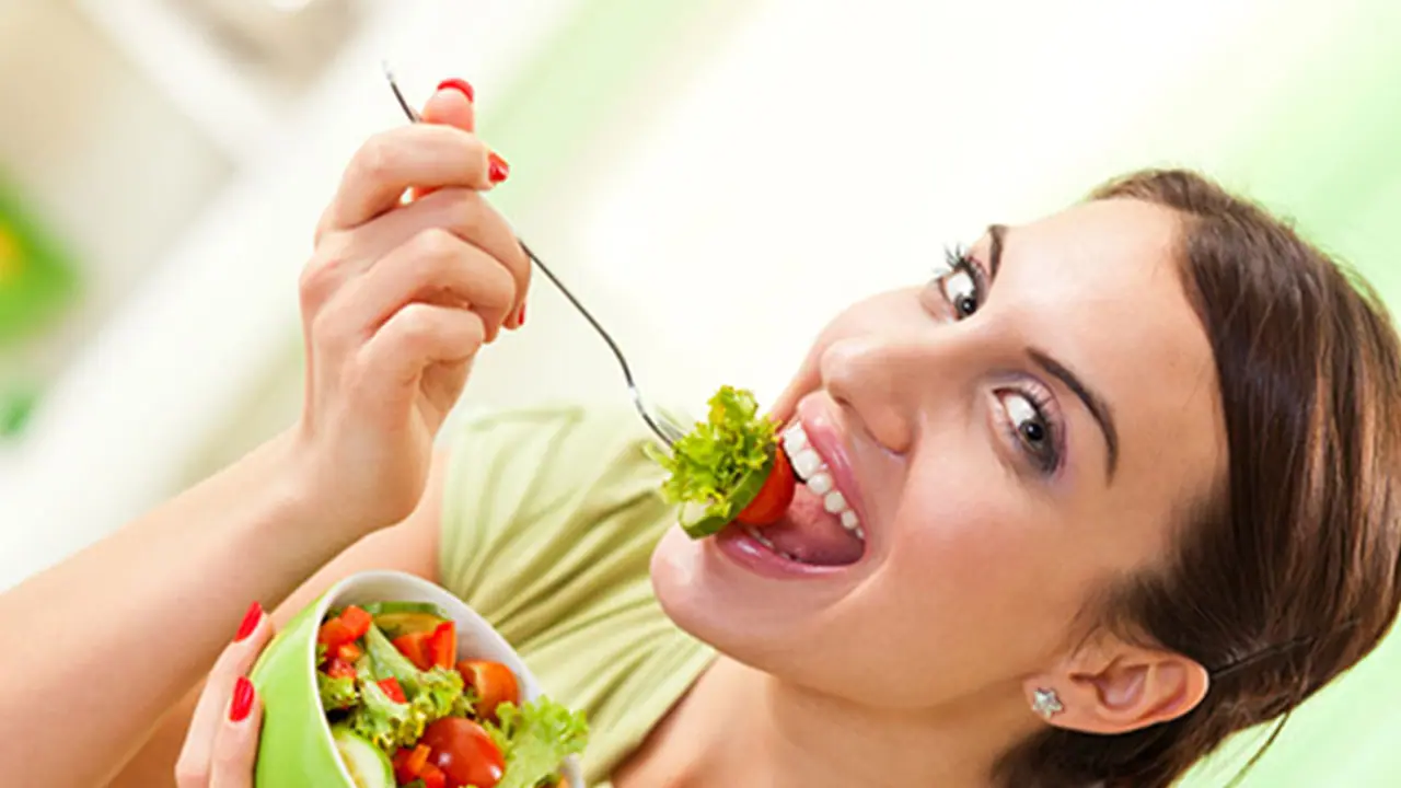 ഭക്ഷണശേഷം നിങ്ങള് ചെയ്യാന് പാടില്ലാത്ത അഞ്ച് കാര്യങ്ങള് ഭക്ഷണശേഷം നിങ്ങള് ചെയ്യാന് പാടില്ലാത്ത അഞ്ച് കാര്യങ്ങള്