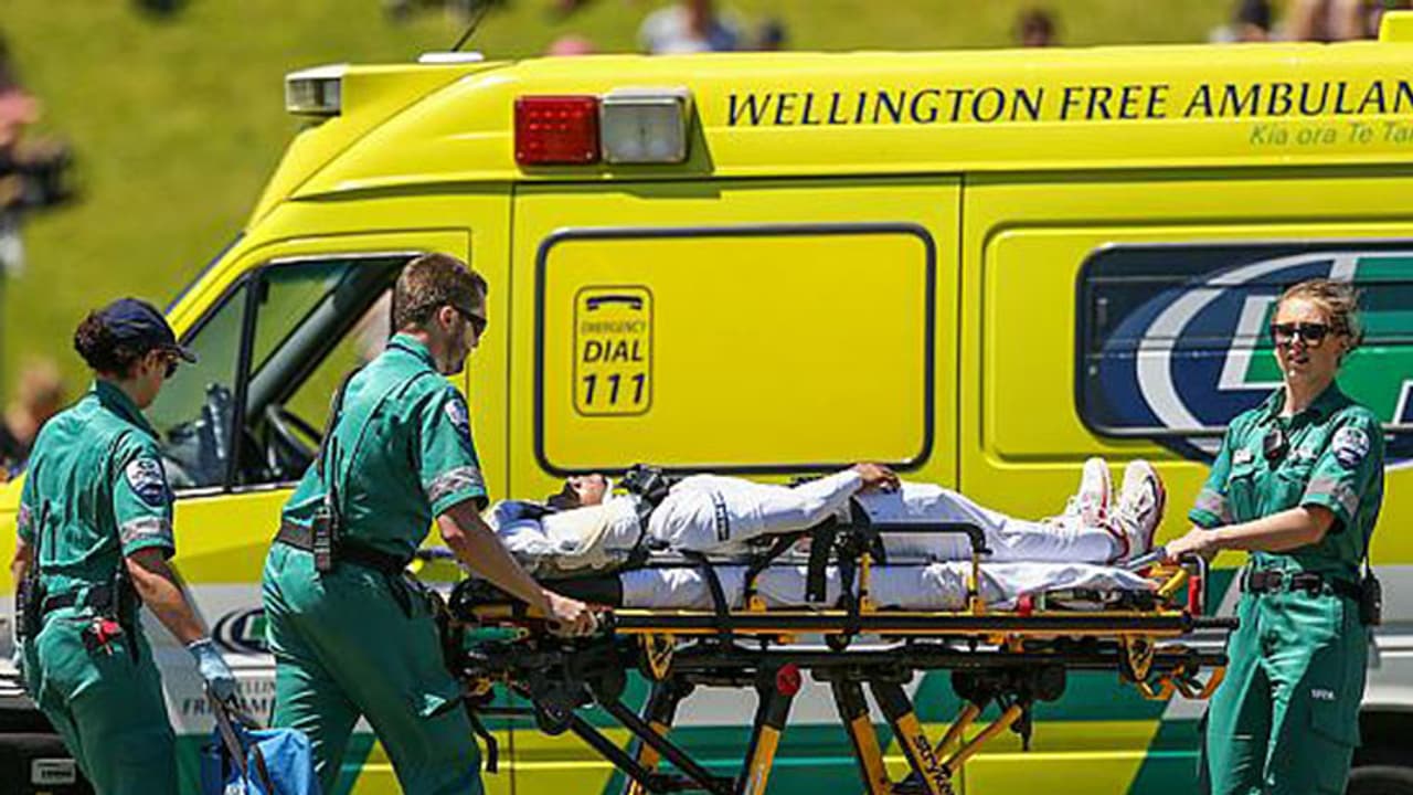 ಸೌಥಿ ಬೌನ್ಸರ್; ರಹೀಮ್ ಆಸ್ಪತ್ರೆಗೆ..! ಸೌಥಿ ಬೌನ್ಸರ್; ರಹೀಮ್ ಆಸ್ಪತ್ರೆಗೆ..!