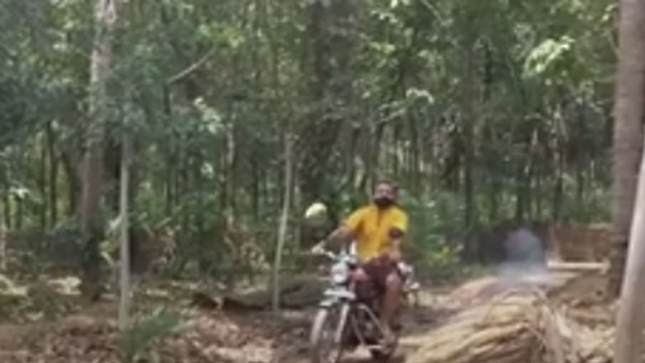 Here's what happened when Kunchacko Boban was hit by a coconut Here's what happened when Kunchacko Boban was hit by a coconut