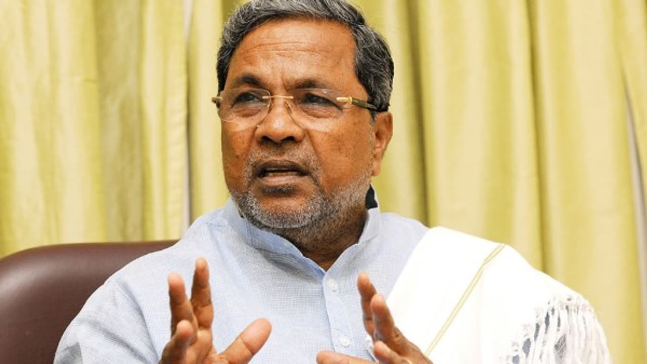 'ಅವಕಾಶ ಸಿಕ್ರೆ ಸಿದ್ದರಾಮಯ್ಯ ಬಿಜೆಪಿಗೆ ಬರಲು ರೆಡಿ' 'ಅವಕಾಶ ಸಿಕ್ರೆ ಸಿದ್ದರಾಮಯ್ಯ ಬಿಜೆಪಿಗೆ ಬರಲು ರೆಡಿ'