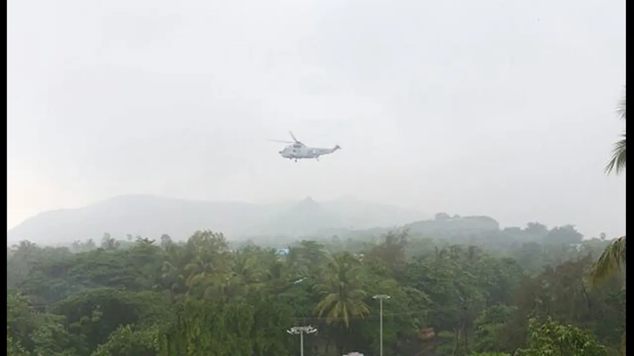 Terror alert in Mumbai: Armed men spotted near Naval base in Uran Terror alert in Mumbai: Armed men spotted near Naval base in Uran