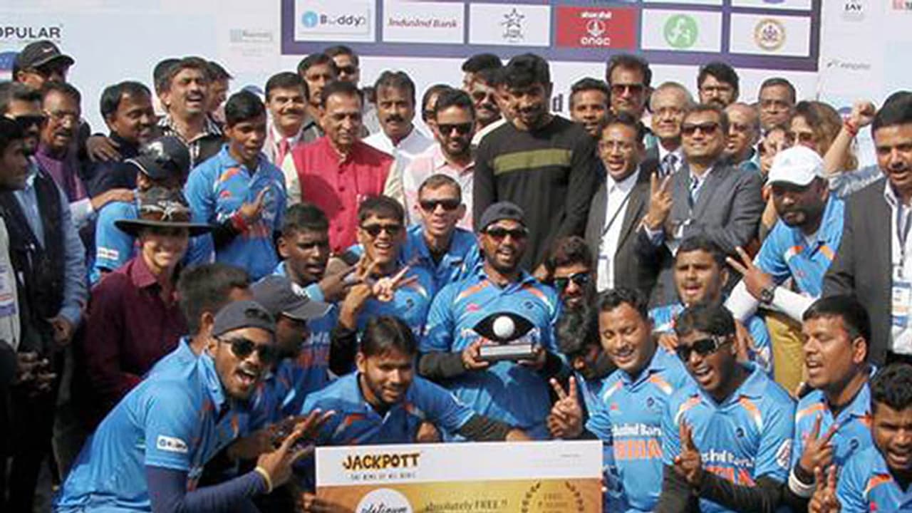 കാഴ്ച പരിമിതരുടെ ട്വന്റി 20; ലോകകപ്പ് കിരീടം ഇന്ത്യ നിലനിര്ത്തി കാഴ്ച പരിമിതരുടെ ട്വന്റി 20; ലോകകപ്പ് കിരീടം ഇന്ത്യ നിലനിര്ത്തി