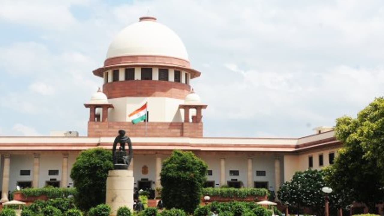 காவிரி வழக்கில் நிதர்சனமான உண்மைகளை ஆராய வேண்டும் நீதிபதிகள் அறிவுரை... காவிரி வழக்கில் நிதர்சனமான உண்மைகளை ஆராய வேண்டும் நீதிபதிகள் அறிவுரை...