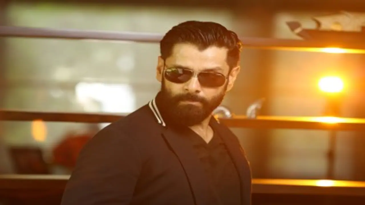 விக்ரமின் "இண்டர்நேஷனல் ரவுடி 2017"... 48 மணி நேரத்தில் ஐந்து மில்லியன் பார்வையாளர்களால் பார்க்கப்பட்டு சாதனை... விக்ரமின் "இண்டர்நேஷனல் ரவுடி 2017"... 48 மணி நேரத்தில் ஐந்து மில்லியன் பார்வையாளர்களால் பார்க்கப்பட்டு சாதனை...