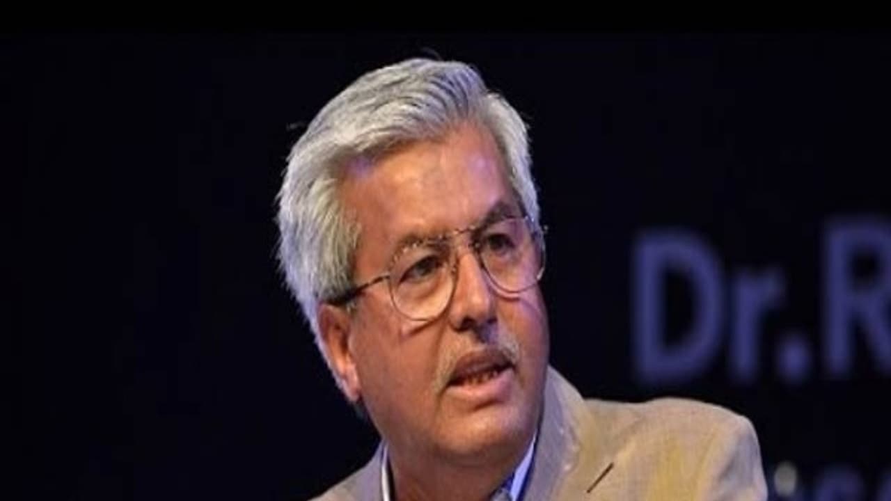 "எங்க ஆளுங்க எந்த கட்சிக்கும் ஓடிப்போகல..." அடுக்கடுக்கா வாதங்களை முன்வைக்கும் தவே! "எங்க ஆளுங்க எந்த கட்சிக்கும் ஓடிப்போகல..." அடுக்கடுக்கா வாதங்களை முன்வைக்கும் தவே!