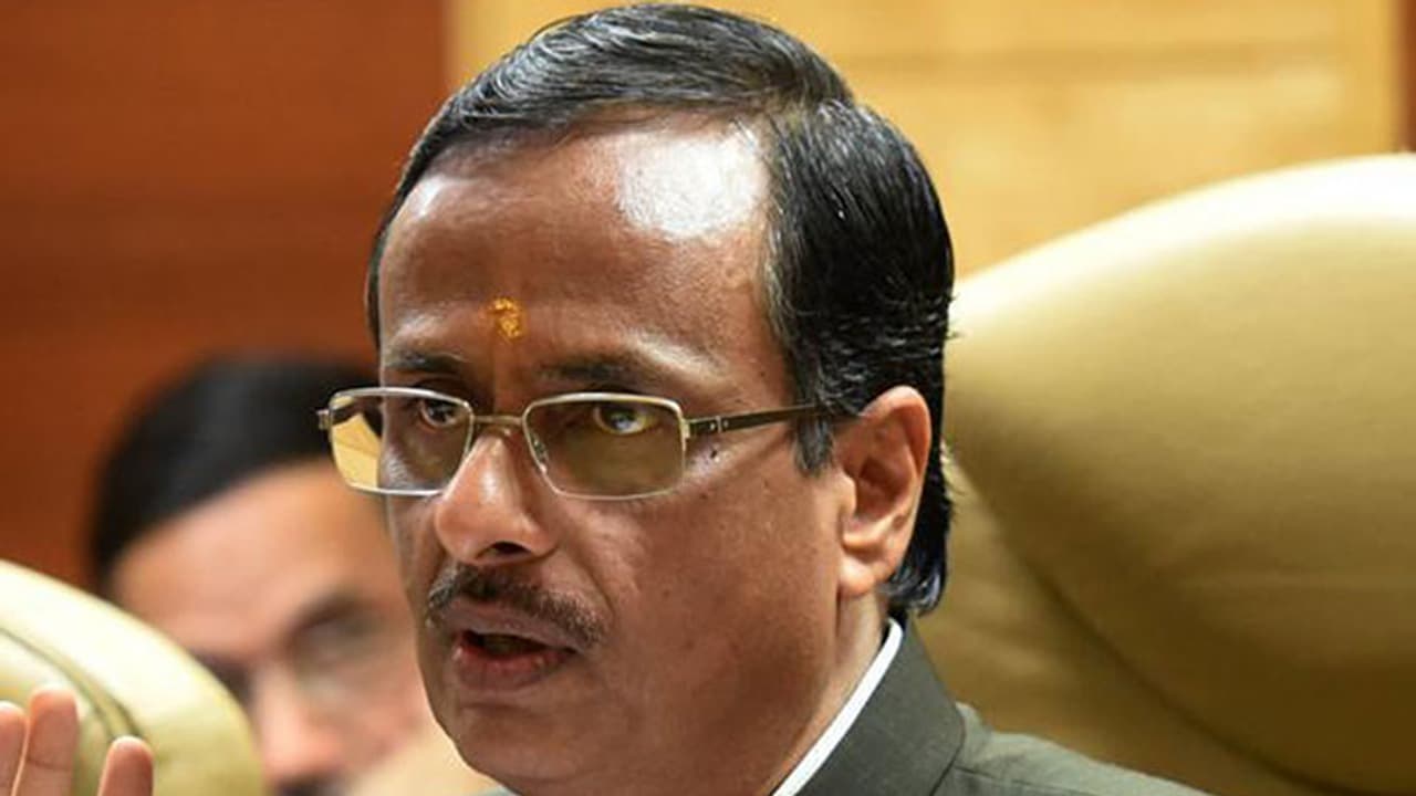 'മണ്കുടത്തില് ജനിച്ച സീത ടെസ്റ്റ് ട്യൂബ് ശിശു'; നാരദനെ ഗൂഗിളിനോട് ഉപമിച്ച ദിനേഷ് ശര്മ്മ വീണ്ടും 'മണ്കുടത്തില് ജനിച്ച സീത ടെസ്റ്റ് ട്യൂബ് ശിശു'; നാരദനെ ഗൂഗിളിനോട് ഉപമിച്ച ദിനേഷ് ശര്മ്മ വീണ്ടും