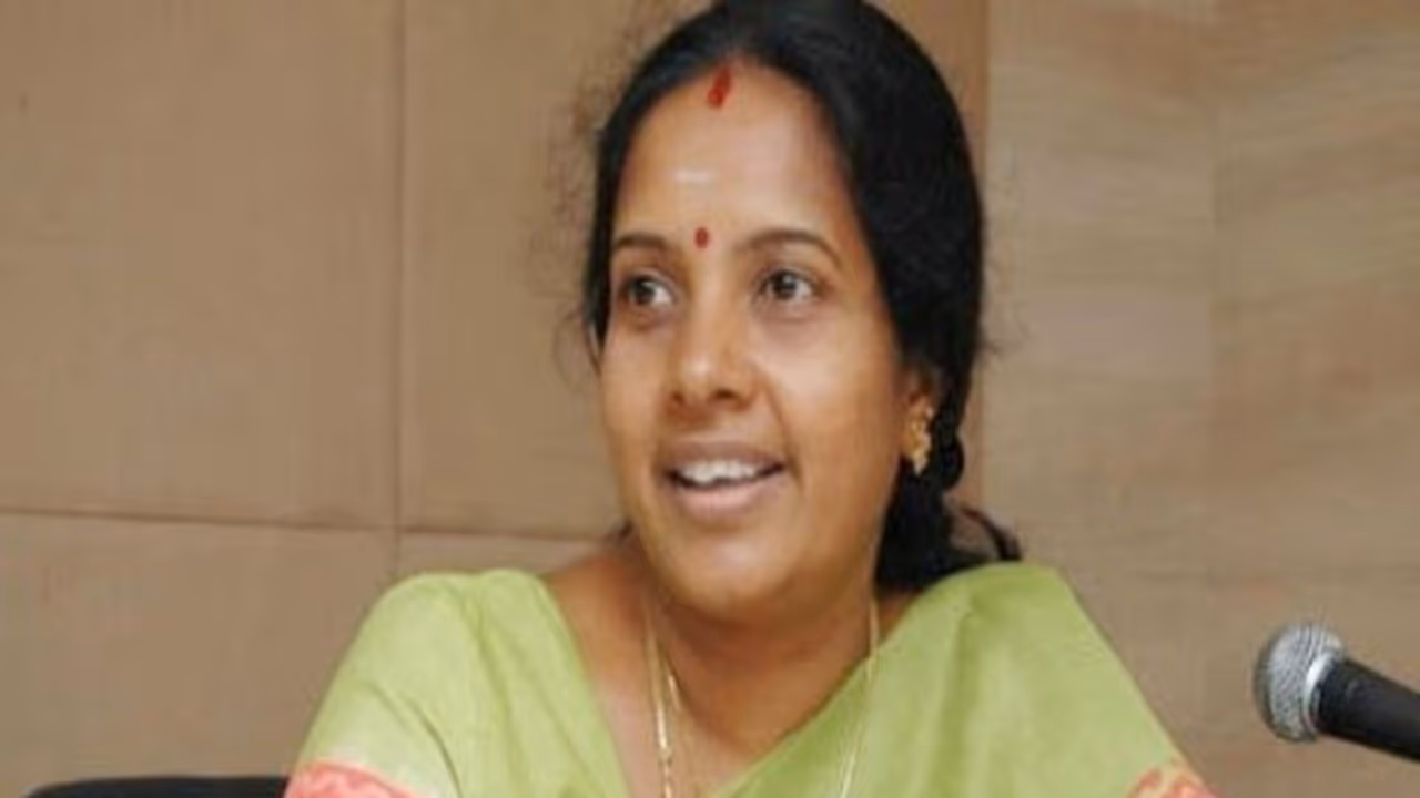 திமுக அரசு கண்டுகொள்ளவில்லை என்றால் கொங்குநாடு வரலாம்... வானதி சீனிவாசன் எச்சரிக்கை..! திமுக அரசு கண்டுகொள்ளவில்லை என்றால் கொங்குநாடு வரலாம்... வானதி சீனிவாசன் எச்சரிக்கை..!