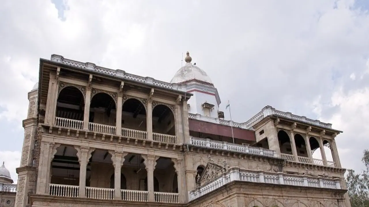 புதுக்கோட்டை மாவட்டத்திற்கு வெளிநாட்டில் இருந்து வந்தவர்கள் 3400.. கையில் சிக்கியவர்கள் 843.. மீதம் எங்கே.? புதுக்கோட்டை மாவட்டத்திற்கு வெளிநாட்டில் இருந்து வந்தவர்கள் 3400.. கையில் சிக்கியவர்கள் 843.. மீதம் எங்கே.?