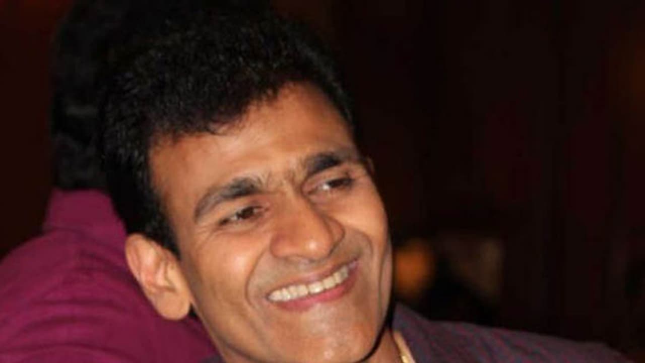 ವಿಲನ್ ಪಾತ್ರಕ್ಕೆ ಬಣ್ಣ ಹಚ್ಚುತ್ತಾರಾ ರಾಘವೇಂದ್ರ ರಾಜ್’ಕುಮಾರ್? ವಿಲನ್ ಪಾತ್ರಕ್ಕೆ ಬಣ್ಣ ಹಚ್ಚುತ್ತಾರಾ ರಾಘವೇಂದ್ರ ರಾಜ್’ಕುಮಾರ್?