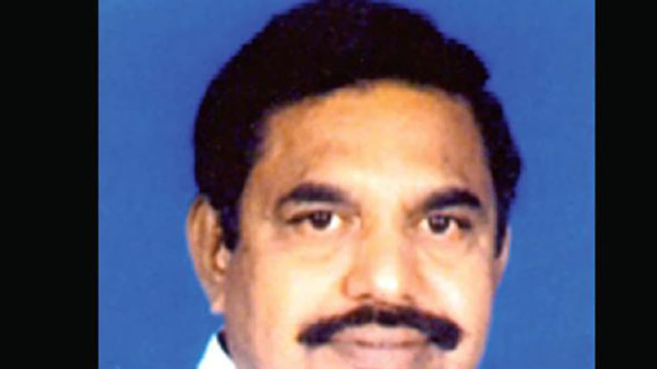 TN: EPS faction unanimously decides to extend support to BJP Presidential candidate Ramnath Kovind TN: EPS faction unanimously decides to extend support to BJP Presidential candidate Ramnath Kovind