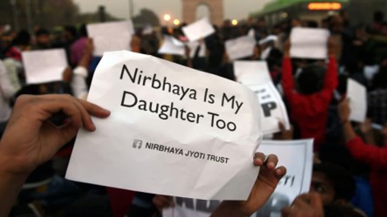 நிர்பயா வழக்கில் குற்றவாளிகளுக்கு தூக்கு தண்டனை பெருகும் ஆதரவு... நிர்பயா வழக்கில் குற்றவாளிகளுக்கு தூக்கு தண்டனை பெருகும் ஆதரவு...