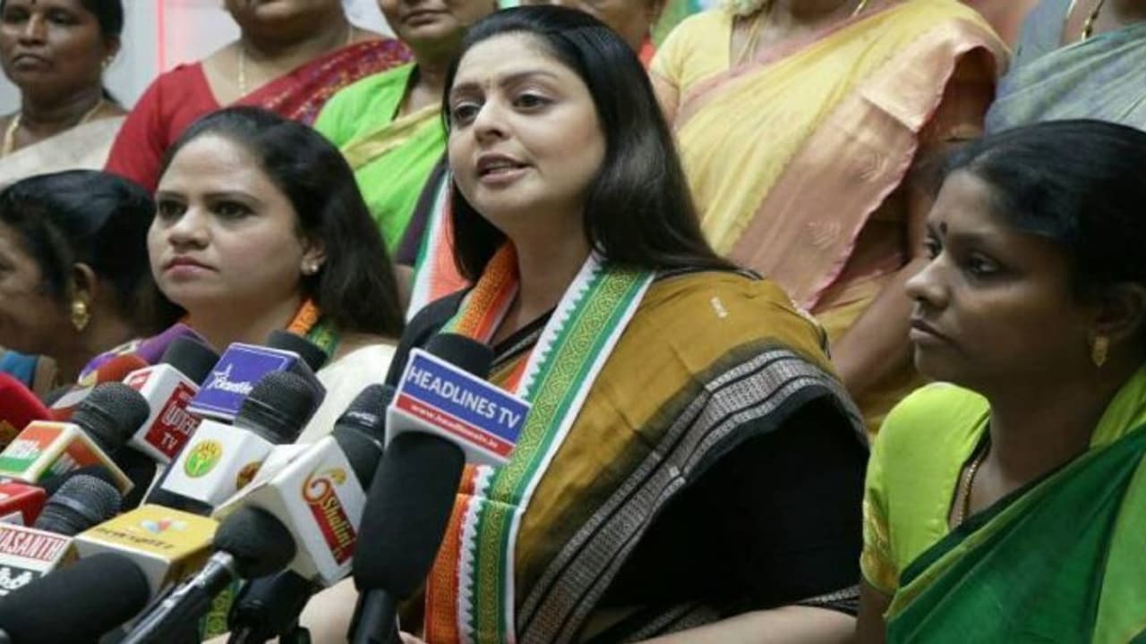 தமிழ்பெண்களை இழிவாகப் பேசுவதா? கேரளா அமைச்சரை நார் நாராக கிழித்த நக்மா தமிழ்பெண்களை இழிவாகப் பேசுவதா? கேரளா அமைச்சரை நார் நாராக கிழித்த நக்மா