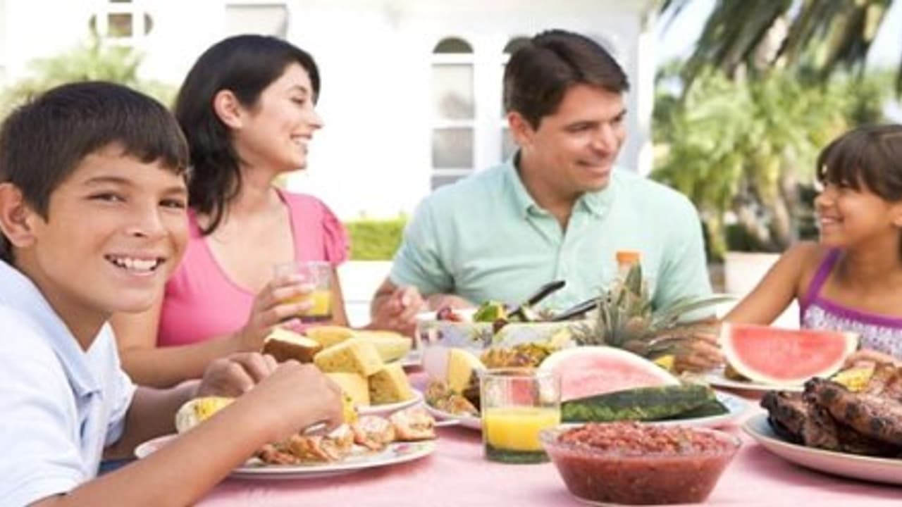 மறந்து கூட வெறும் வயிற்றில் இதை சாப்பிடாதீங்க..! மீறினால் நமக்கு தான் பிரச்சனை...!