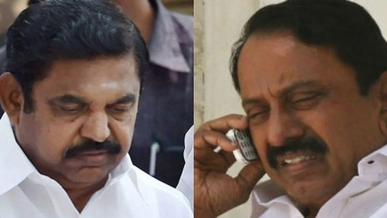 ஏற்றி விட்ட ஏணியை எட்டி உதைப்பதா? எடப்பாடிக்கு எதிராக களமிறங்கும் செங்கோட்டையன்! ஏற்றி விட்ட ஏணியை எட்டி உதைப்பதா? எடப்பாடிக்கு எதிராக களமிறங்கும் செங்கோட்டையன்!