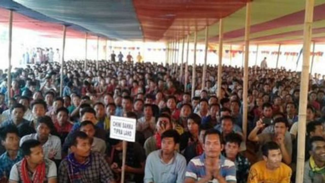 பாஜகவை நம்பி நடுத்தெருவில் நிற்கும் திரிபுரா மக்கள் முன்னணி ! எதற்கு தெரியுமா ?