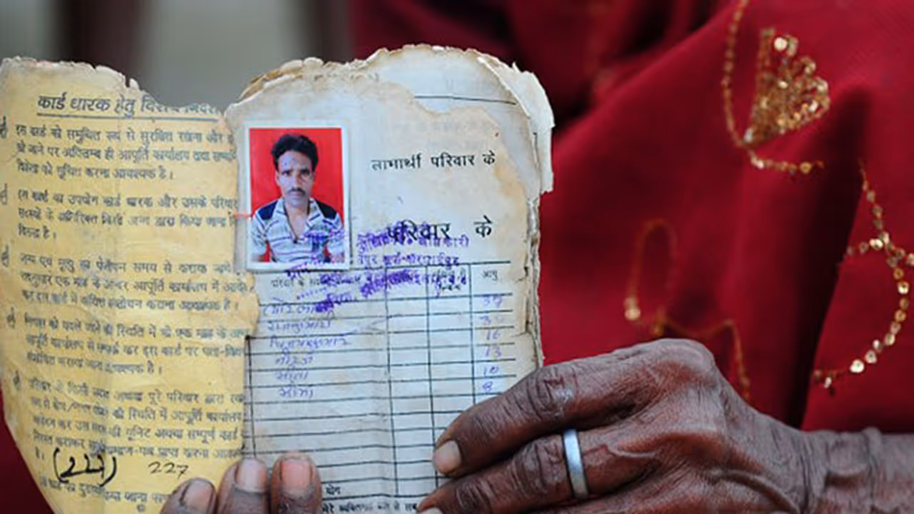 Ration card holders in Karnataka can buy rations at any PDS shops Ration card holders in Karnataka can buy rations at any PDS shops