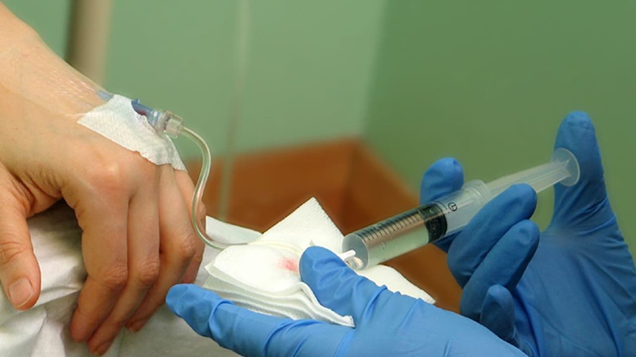 ദേഹാസ്വാസ്ഥ്യത്തെ തുടർന്ന് 16 സ്കൂൾ വിദ്യാർത്ഥികൾ ആശുപത്രിയിൽ: ഭക്ഷ്യവിഷബാധയെന്ന് സംശയം ദേഹാസ്വാസ്ഥ്യത്തെ തുടർന്ന് 16 സ്കൂൾ വിദ്യാർത്ഥികൾ ആശുപത്രിയിൽ: ഭക്ഷ്യവിഷബാധയെന്ന് സംശയം