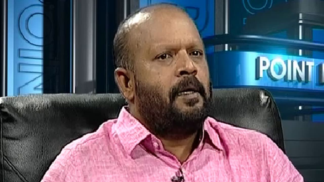 ശാസ്ത്രീയത നോക്കേണ്ട, വിളക്ക് തെളിയിക്കല് കേരളം ഏറ്റെടുക്കുമെന്ന് മന്ത്രി വിഎസ് സുനില്കുമാര് ശാസ്ത്രീയത നോക്കേണ്ട, വിളക്ക് തെളിയിക്കല് കേരളം ഏറ്റെടുക്കുമെന്ന് മന്ത്രി വിഎസ് സുനില്കുമാര്