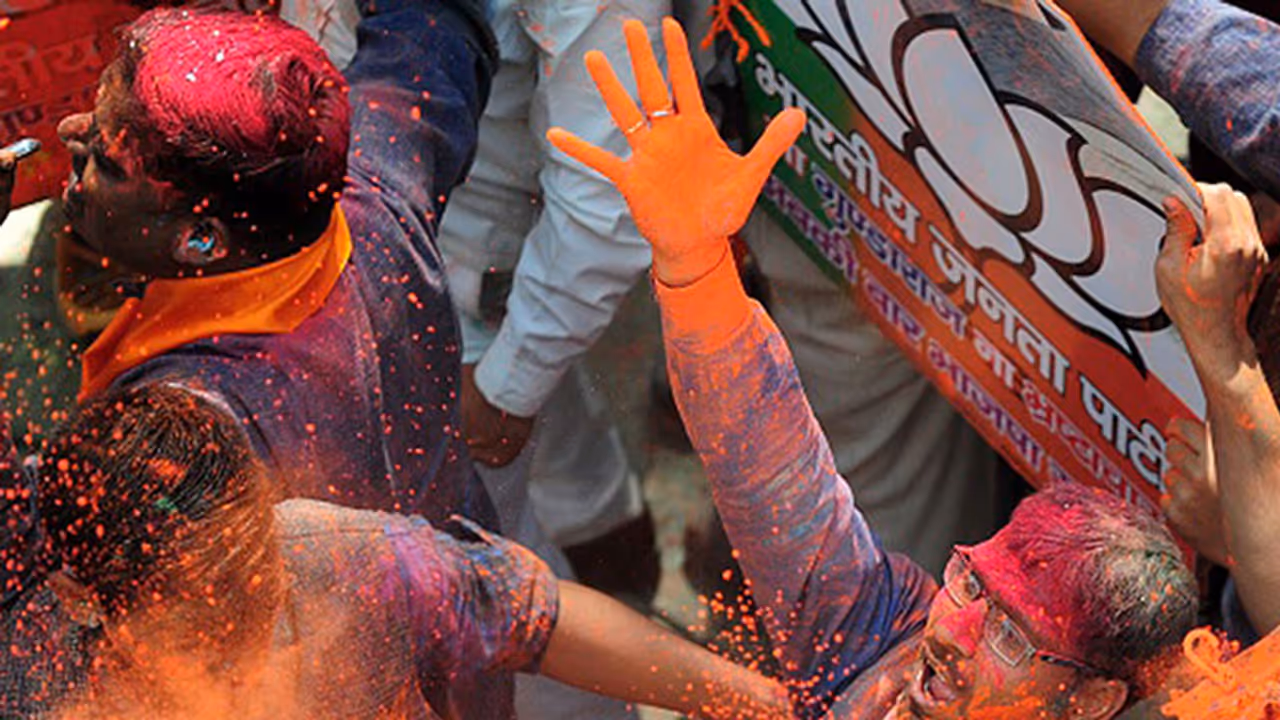 BJP hunts for great unifier for Uttar Pradesh CM's post BJP hunts for great unifier for Uttar Pradesh CM's post