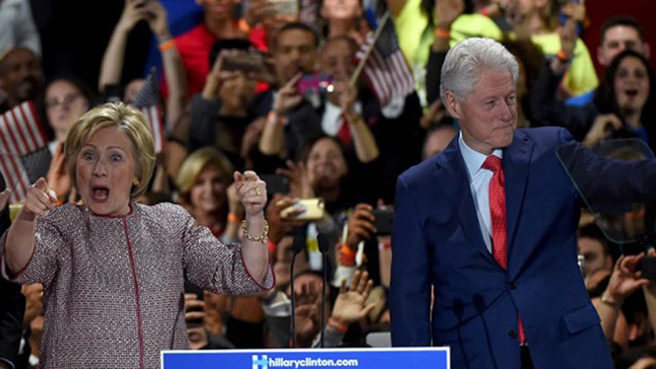 ಅಮೆರಿಕಾ ಮಾಜಿ ಅಧ್ಯಕ್ಷ ಬಿಲ್ ಕ್ಲಿಂಟನ್ ನಿವಾಸದಲ್ಲಿ ಬಾಂಬ್ ಪತ್ತೆ ಅಮೆರಿಕಾ ಮಾಜಿ ಅಧ್ಯಕ್ಷ ಬಿಲ್ ಕ್ಲಿಂಟನ್ ನಿವಾಸದಲ್ಲಿ ಬಾಂಬ್ ಪತ್ತೆ