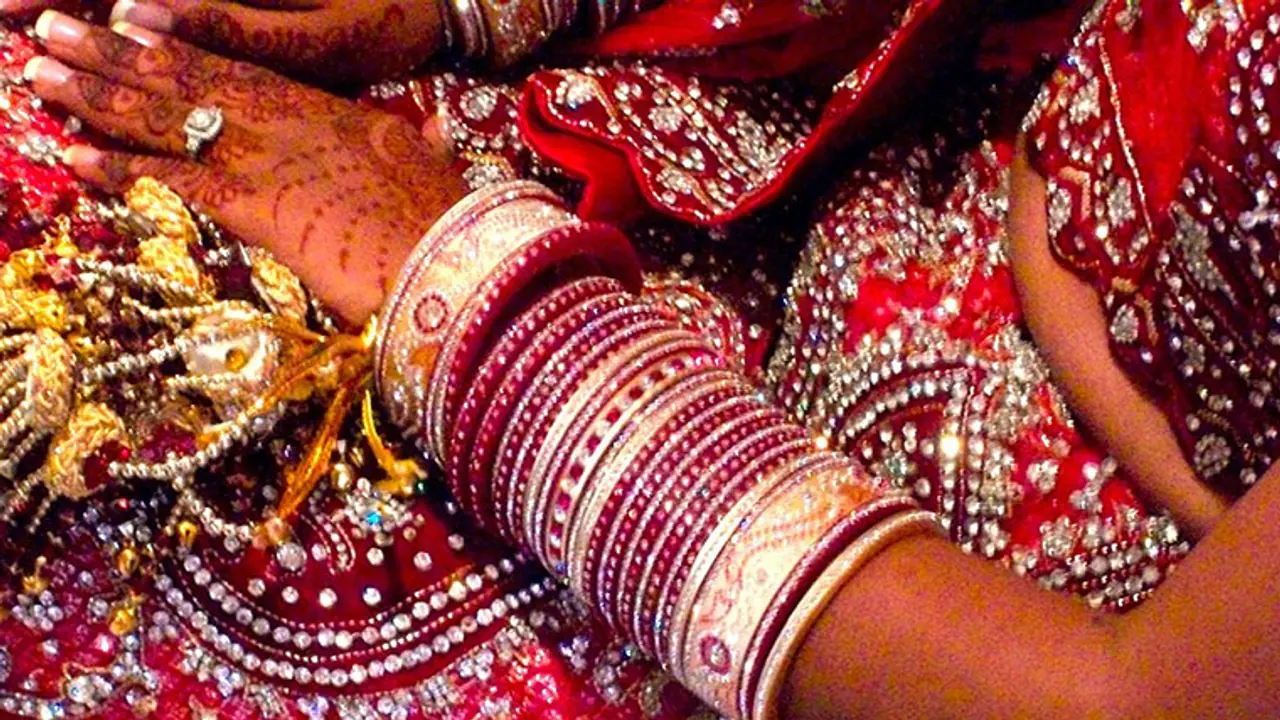 കല്ല്യാണ ചടങ്ങിനിടയിലെ കൂട്ടയടി; കാരണം വധുവിന്‍റെ മുന്‍ കാമുകന്‍