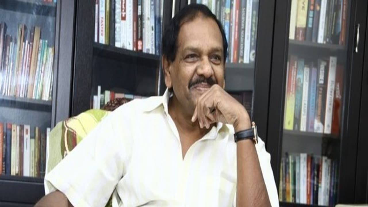 "அதிமுக அணிகள் இணைப்பு" இந்த நூற்றாண்டின் சிறந்த நகைச்சுவை கலாய்க்கும் பீட்டர் அல்போன்ஸ்!! "அதிமுக அணிகள் இணைப்பு" இந்த நூற்றாண்டின் சிறந்த நகைச்சுவை கலாய்க்கும் பீட்டர் அல்போன்ஸ்!!