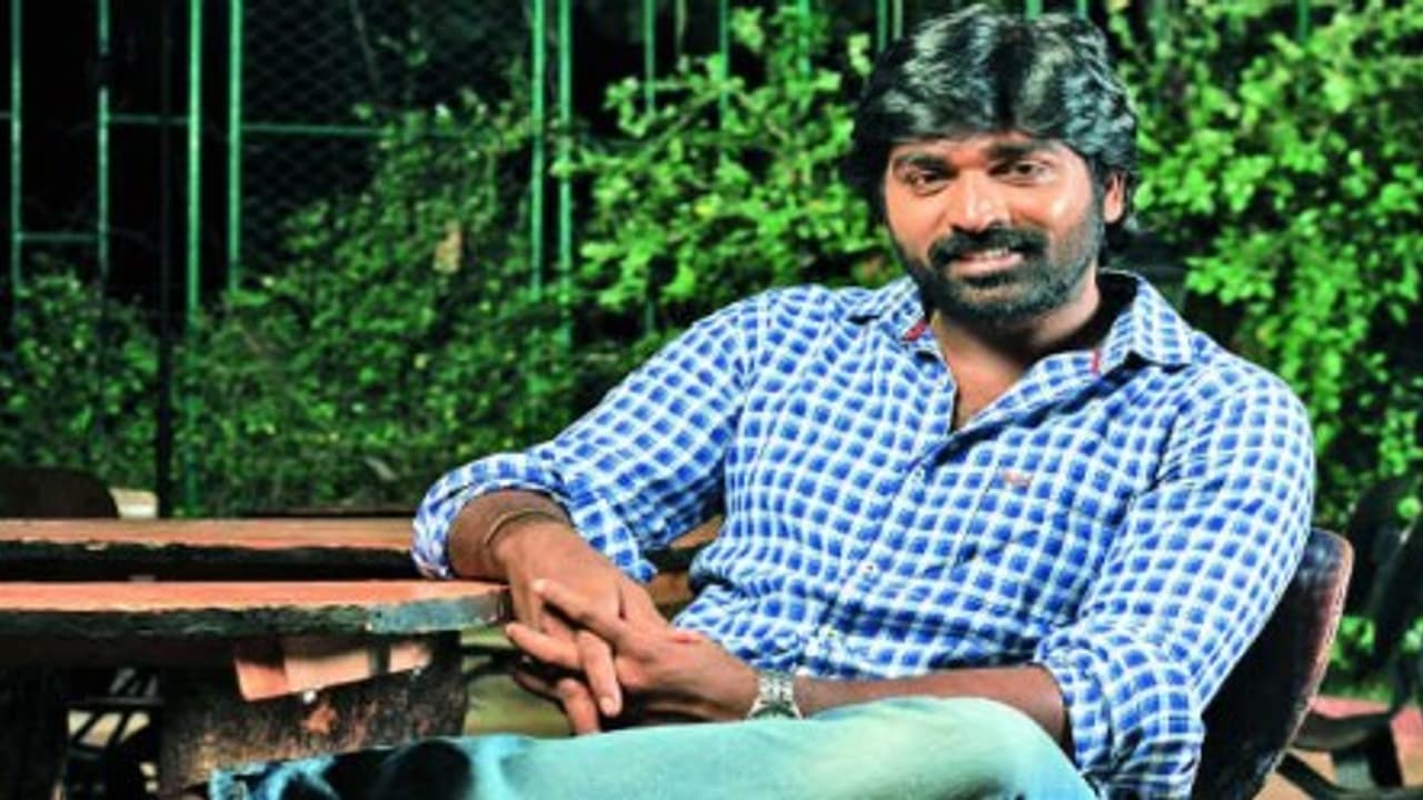 டி.ஆர் பாணிக்கு மாறிய விஜய் சேதுபதி... டி.ஆர் பாணிக்கு மாறிய விஜய் சேதுபதி...