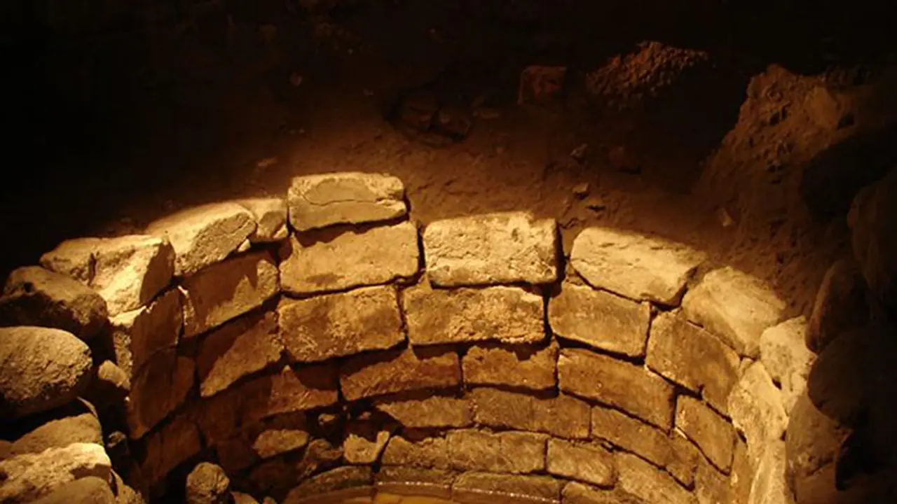 Who to blame! The well that saved Russel Market, now lies neglected Who to blame! The well that saved Russel Market, now lies neglected