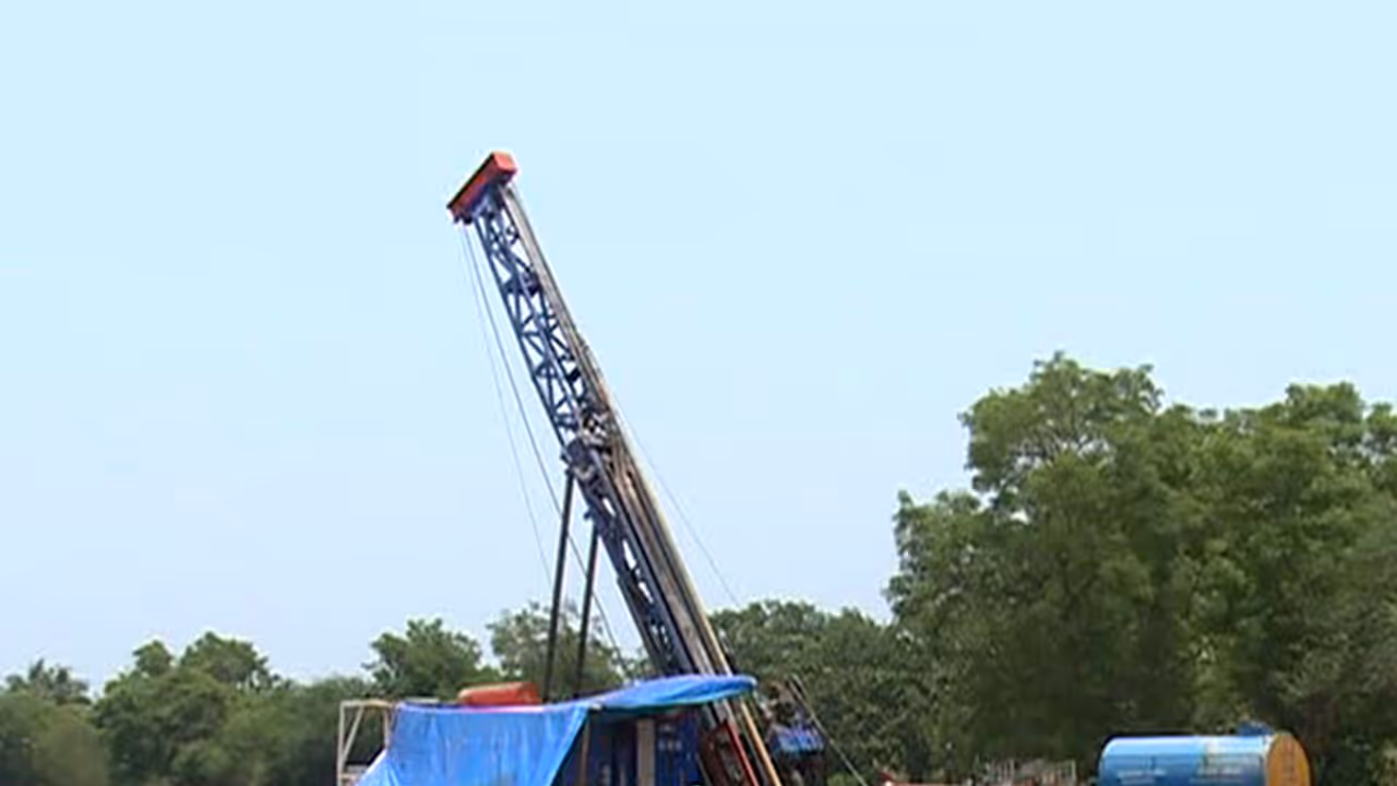 ಶೀಘ್ರದಲ್ಲೆ ‘ಸುವರ್ಣ’ಮಯವಾಗಲಿದೆ ಹಾವೇರಿ: ಯಾಲಕ್ಕಿ ನಾಡಲ್ಲಿ ಪತ್ತೆಯಾಗಿದೆ ಚಿನ್ನದ ನಿಕ್ಷೇಪ ಶೀಘ್ರದಲ್ಲೆ ‘ಸುವರ್ಣ’ಮಯವಾಗಲಿದೆ ಹಾವೇರಿ: ಯಾಲಕ್ಕಿ ನಾಡಲ್ಲಿ ಪತ್ತೆಯಾಗಿದೆ ಚಿನ್ನದ ನಿಕ್ಷೇಪ