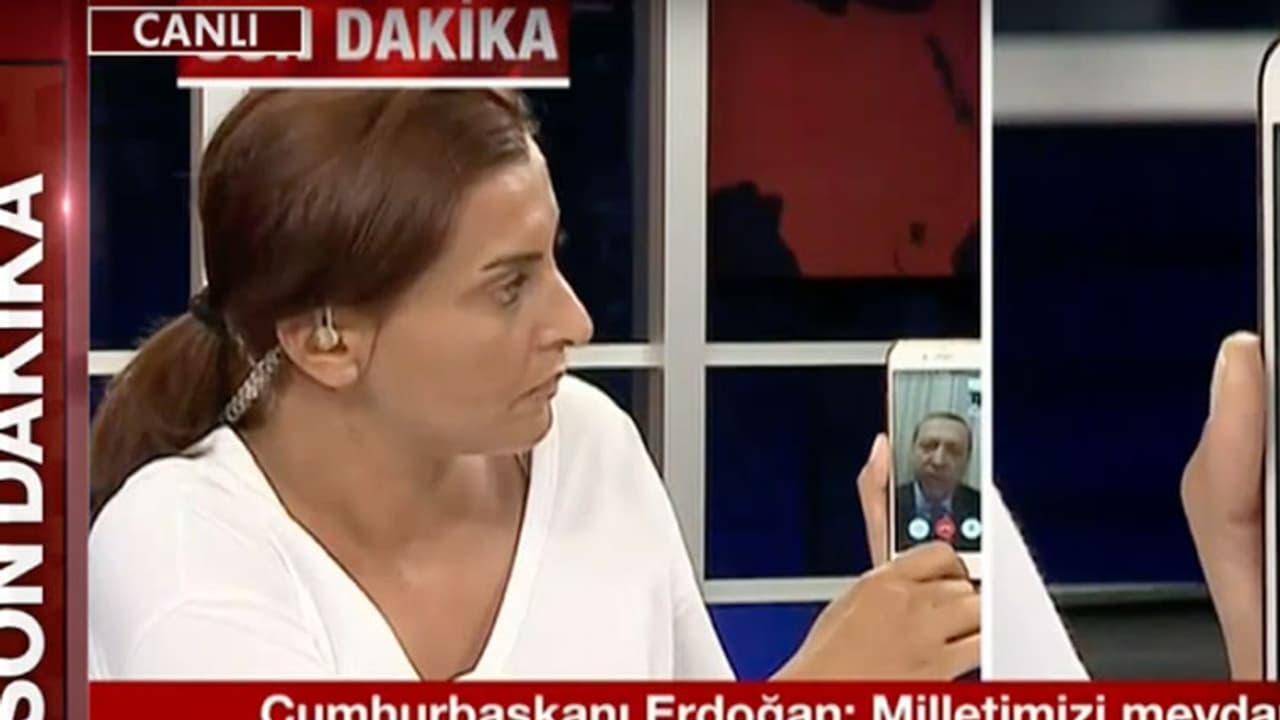 തുര്ക്കി പട്ടാള അട്ടിമറി മറികടക്കാന് സഹായിച്ചത് ഐഫോണ് തുര്ക്കി പട്ടാള അട്ടിമറി മറികടക്കാന് സഹായിച്ചത് ഐഫോണ്