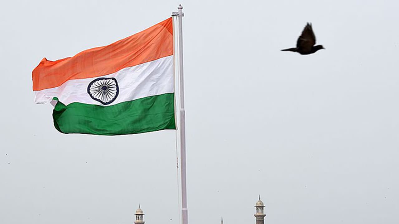 71ನೇ ಸ್ವಾತಂತ್ರ್ಯ ದಿನಾಚರಣೆಗೆ ಗಣ್ಯರ ನುಡಿನಮನಗಳಿವು 71ನೇ ಸ್ವಾತಂತ್ರ್ಯ ದಿನಾಚರಣೆಗೆ ಗಣ್ಯರ ನುಡಿನಮನಗಳಿವು