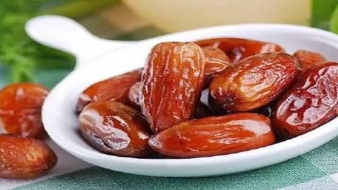 பேரீச்சம் பழம் சாப்பிட்டால் கிடைக்கும் அற்புத மருத்துவ பலன்கள்… பேரீச்சம் பழம் சாப்பிட்டால் கிடைக்கும் அற்புத மருத்துவ பலன்கள்…