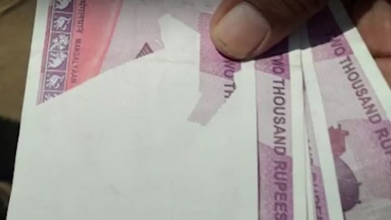 After Madhya Pradesh, ‘defective’ ₹2,000 notes now surface near Bengaluru