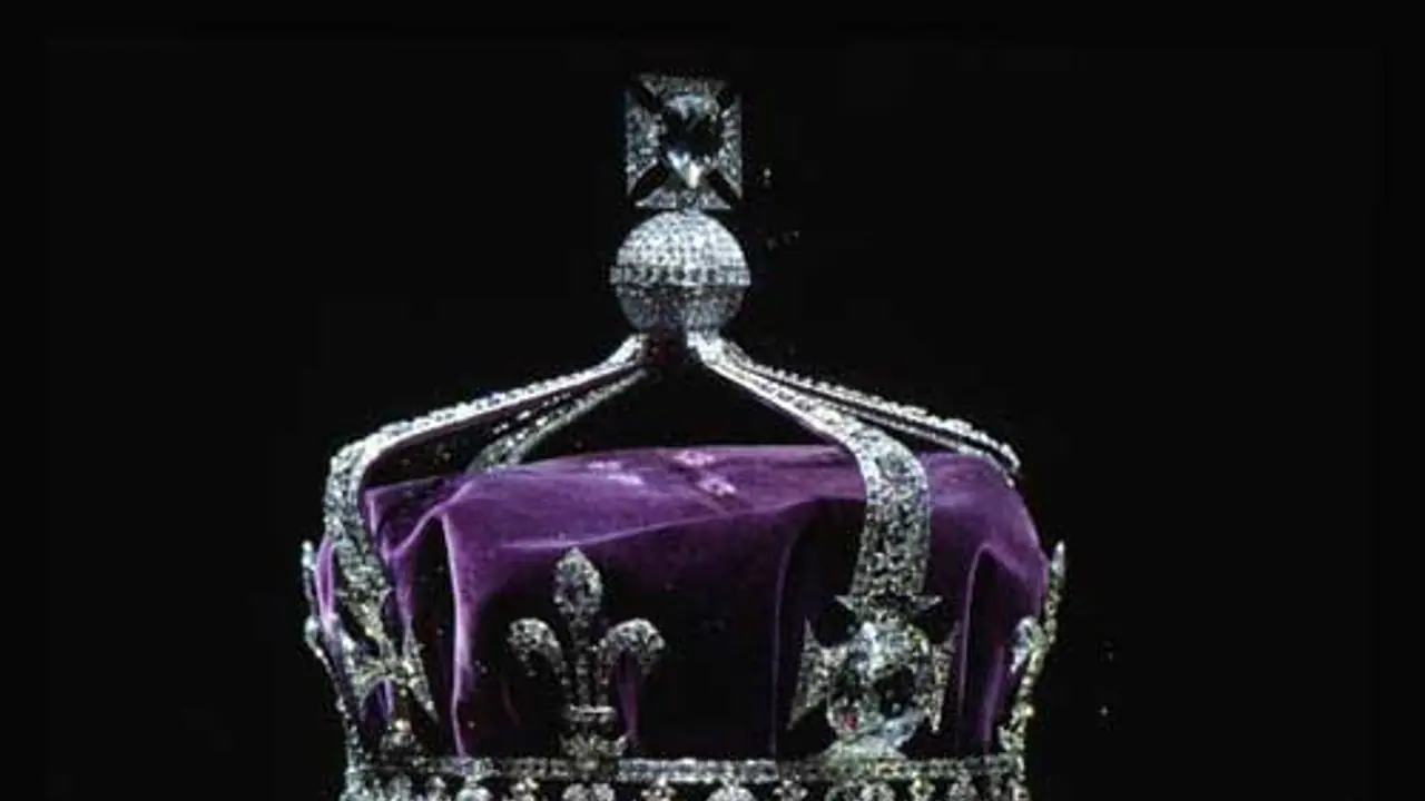 Queen Elizabeth II की मुकुट पर जड़ा ऐतिहासिक कोहिनूर हीरा अब किसके सिर सजेगा? जानिए भारत से क्या है संबंध? Queen Elizabeth II की मुकुट पर जड़ा ऐतिहासिक कोहिनूर हीरा अब किसके सिर सजेगा? जानिए भारत से क्या है संबंध?