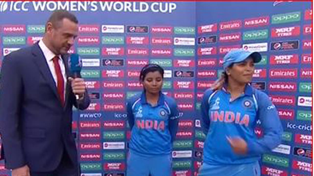 (ವಿಡಿಯೋ)ಸೆಮಿಫೈನಲ್'ಗೆ ಗೆಲ್ಲಿಸಿಕೊಟ್ಟ ಕನ್ನಡತಿಯರಿಂದ 'ಇಂಗ್ಲೆಂಡ್'ನಲ್ಲಿ ಕನ್ನಡ ಕಲರವ (ವಿಡಿಯೋ)ಸೆಮಿಫೈನಲ್'ಗೆ ಗೆಲ್ಲಿಸಿಕೊಟ್ಟ ಕನ್ನಡತಿಯರಿಂದ 'ಇಂಗ್ಲೆಂಡ್'ನಲ್ಲಿ ಕನ್ನಡ ಕಲರವ