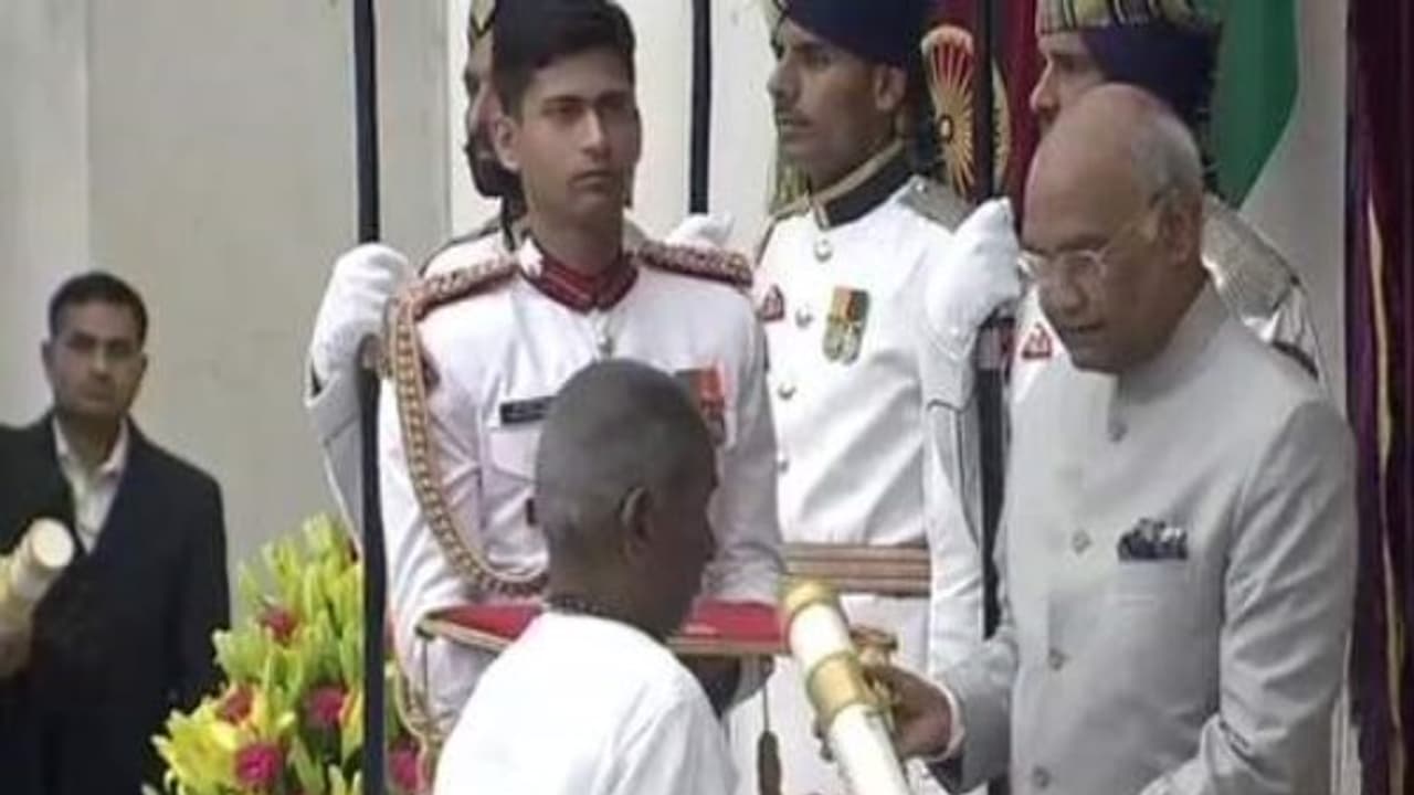 பத்ம விருது நிகழ்ச்சியை நிறுத்திய கொரோனா வைரஸ்.!! எப்போது தொடங்கும் இந்த விழா.? பத்ம விருது நிகழ்ச்சியை நிறுத்திய கொரோனா வைரஸ்.!! எப்போது தொடங்கும் இந்த விழா.?